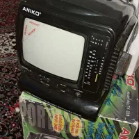 تلوزیون سیاه سفید انتیک،داخل جعبه مشابه اکبند