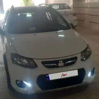 کوییک r ۴۰۲ بی رنگ