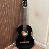 گیتار در حد نو