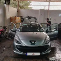 207 تیتانیوم ۱۴۰۴