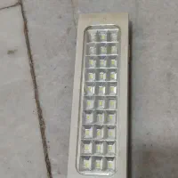 چراغ ال ای دی شارژی داخل ساختمان