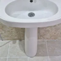 روشویی با پایه