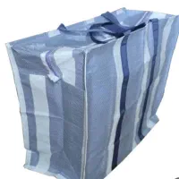 یک کیسه لباس
