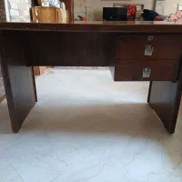 میز تحریر یا اداری چوبی
