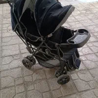 کالسکه دوقلو