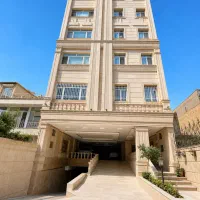۶۱ متر / نارمک / با اسانسور و انباری