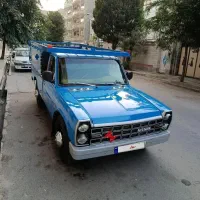 نیسان وانت ۸۳