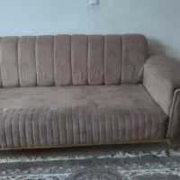 مبل هشت نفره یکی جلو مبلی سه تا عدد بغل مبل درحدنو