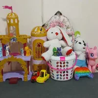 عروسک و اسباب بازی