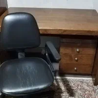 میز تحریرهمراه ۳ کشو و صندلی چرخ دار