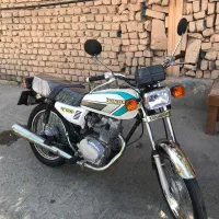 هوندا۱۲۵cc مدل۸۲