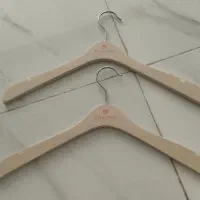 چوبکار(رخت آویز)