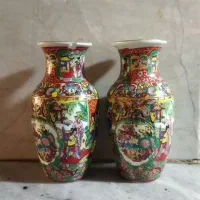 یک جفت گلدان عتیقه