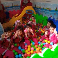 ثبت نام مهدکودک و پیش دبستانی خورشید