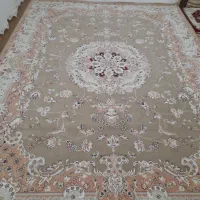 فرش در حد نو