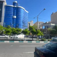 ۲۱۰متر ویلایی ۲طبقه برلاله شرقی مناسب مشاغل اداری