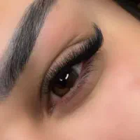 آموزش وخدمات  اکستنشن مژه ولیفت ابروومژه