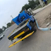 یدک کش وجرثقیل