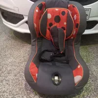 صندلی ماشین کودک در حد نو