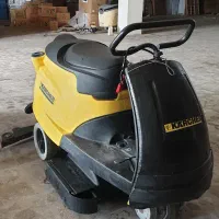 زمین شوی، کفشوی (اسکرابر) سرنشین دار Karcher آلمان