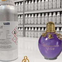 فروشنده عطر و ادکلن
