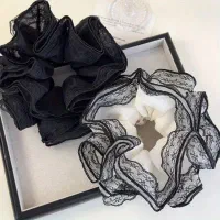 کش مو پارچه‌ای دست‌دوز