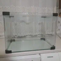 اکواریوم با کلیه لوازم تکمیل