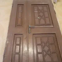 در ورودی درب حیاط.ابگرمکن دیواری بوتان