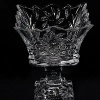 بستنی خوری پایدار بلور تندیس