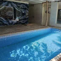 ناژوان استخر آبگرم روزانه