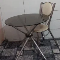 صندلی و میز