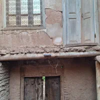 درب و پنجره قدیمی