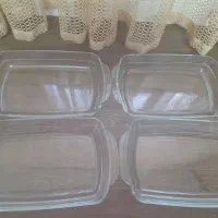 تعدادی ظرف وظروف