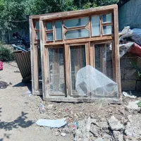 پنجره چوبی