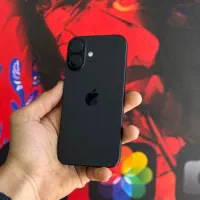 آیفون ۱۶ مشکی تمیز ، ۱۲۸ گیگ ، فروش در مغازه