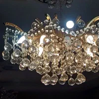 یک جفت لوستر