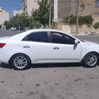 ماشین سراتو 2000