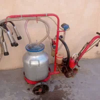 دستگاه شیردوش