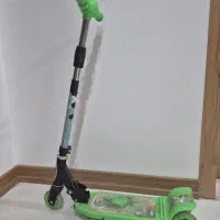 اسکوتر سبز بچه گانه