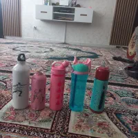 تعدادی  بطری آب