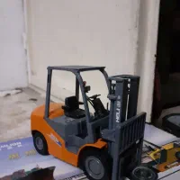 ماکت لیفتراک کاملا فلزی هیلی