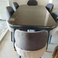نهارخوری 6نفره سالم به دلیل کم جا بودن