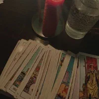 کتاب آموزش فال و انرژی خوانی