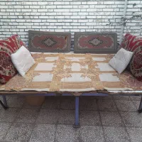 دو عدد تخت آهنی مناسب باغ و ویلاو حیاط