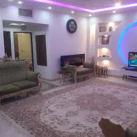 یک واحد آپارتمان لاکچری و تمیز با پارکینگ ۱۳۰متری