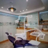 کلینیک-دندانپزشکی-در-بهترین-لوکیشن-معلم
