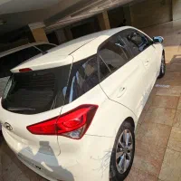 i20
