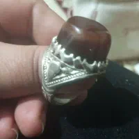 انگشتر نقره با نگین عقیق خالدار کلکسیونی