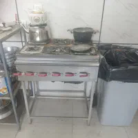 میز صندلی یخچال اجاق گاز وسایل صبحانه سرا