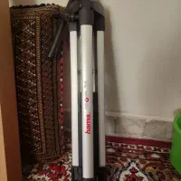 سه پایه دوربین